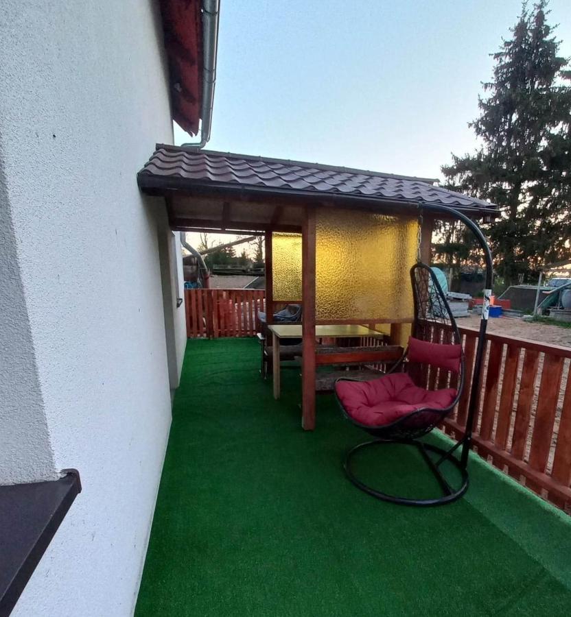 Agroturystyka U Rolnika - Apartament Nowakowo ภายนอก รูปภาพ