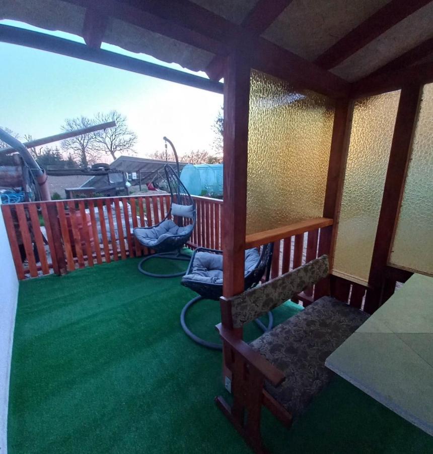 Agroturystyka U Rolnika - Apartament Nowakowo ภายนอก รูปภาพ